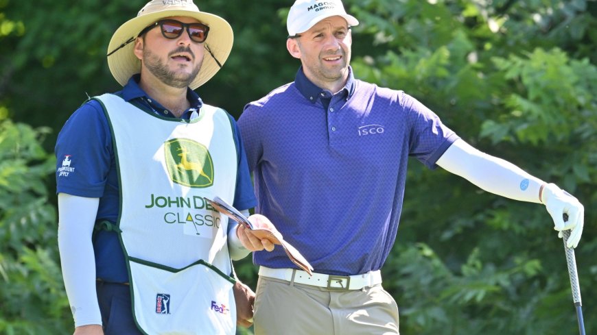 PGA Tour caddie reveals exactly how much money he earned working for 110th ranked golfer