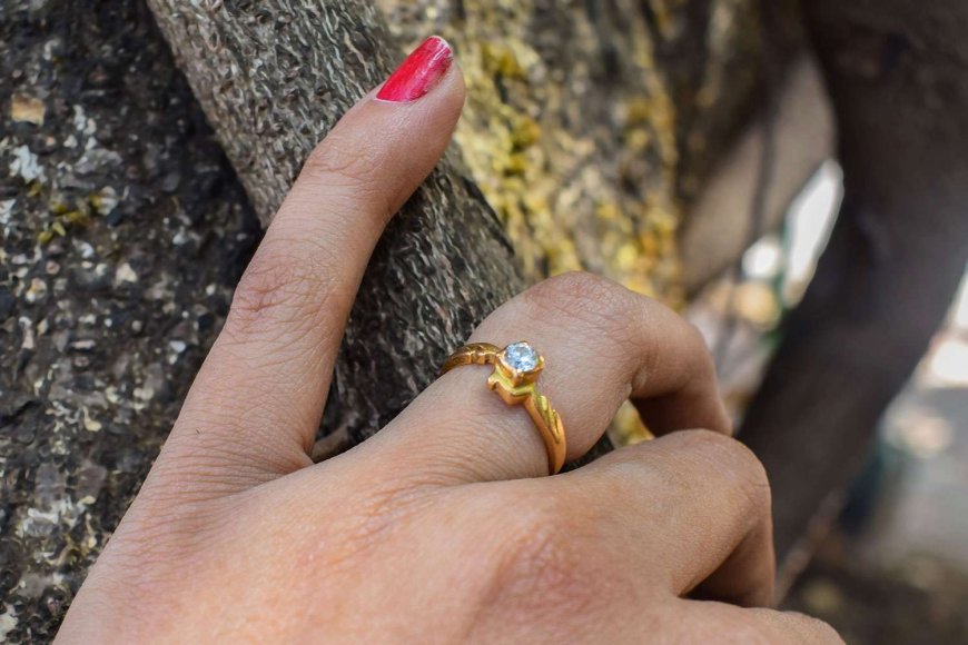 Man Proposes to Girlfriend with a Piece of Cheese Next to Dumpster: ‘Everything About This Day Was Perfect’