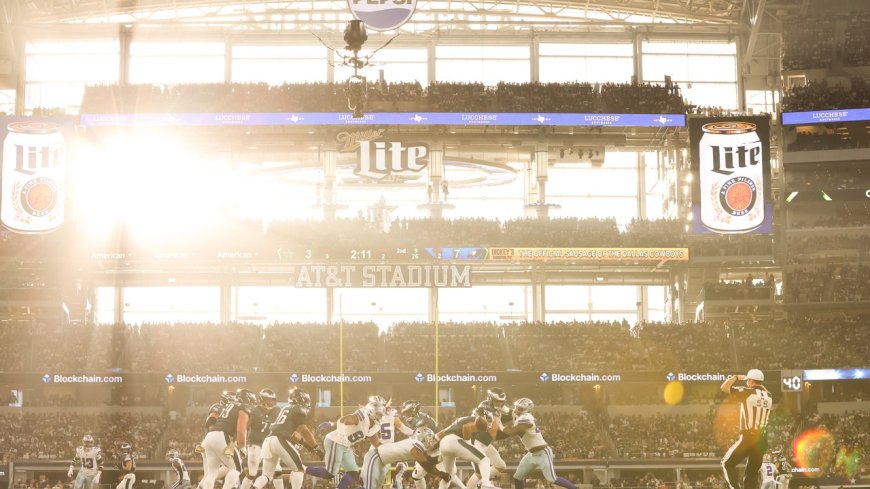 The Dallas Cowboys Can’t Beat Anyone, Including the Sun