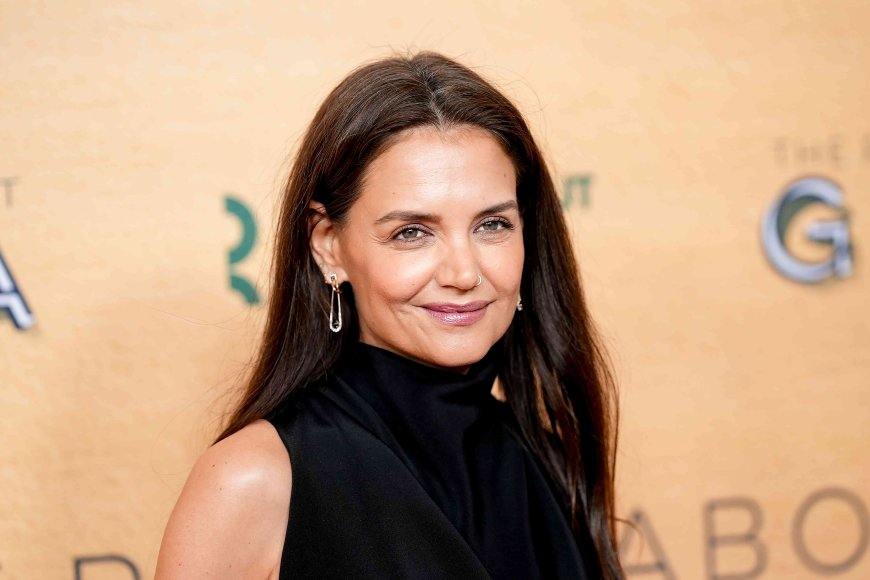 Katie Holmes Opted for the Laid-Back Jeans Style Gwyneth Paltrow Also Wears — Get the Look from $29