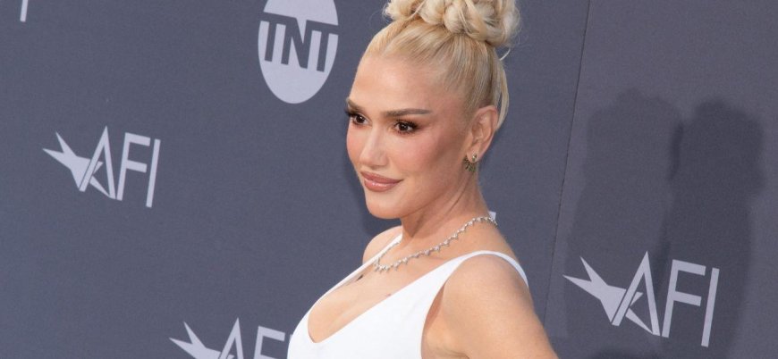 Gwen Stefani Teams Up With Catholic App For Upcoming 'Prayer' Campaign - And The Internet Is Confused