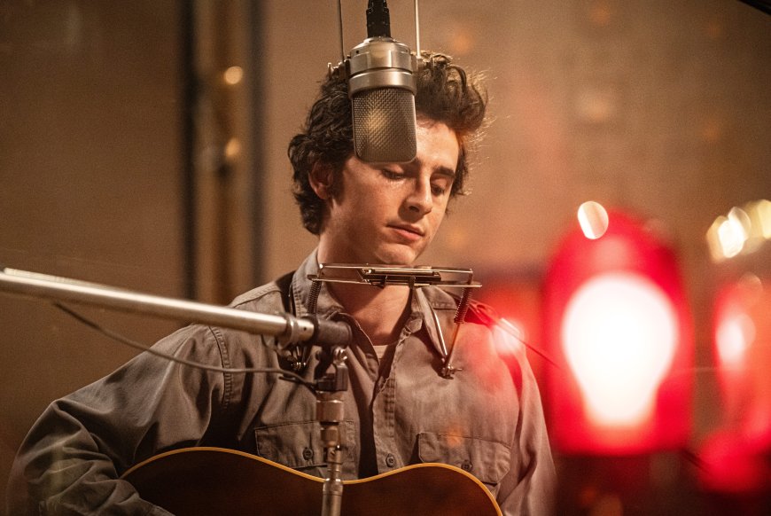 Oscars: Best Actor — Timothée Chalamet’s Bob Dylan is a Serious Contender. Will He Make History?