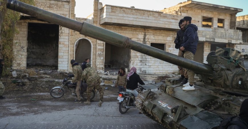 Syria Sends in Reinforcements to Halt Insurgents From Advancing After Seizing Aleppo