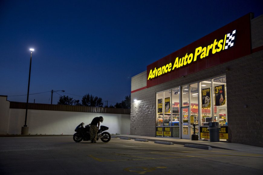 Advance Auto Parts faces crisis with 727 store closures, what’s next?