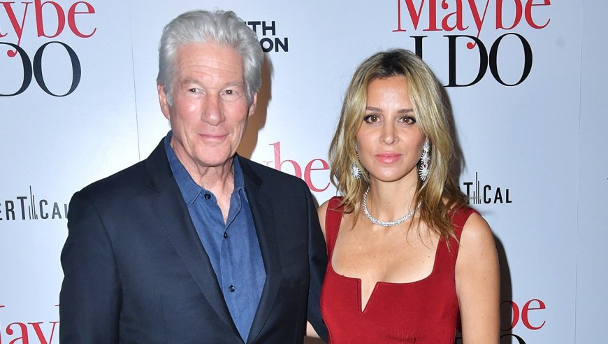 Alejandra Silva Celebrates ‘1st Day of Christmas’ With Richard Gere, Kids