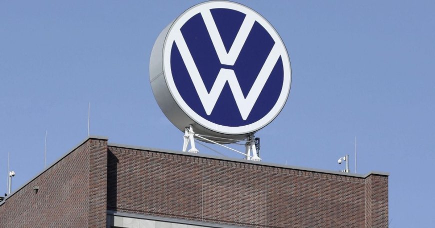 Volkswagen strikes begin as rifts between workers and management worsen