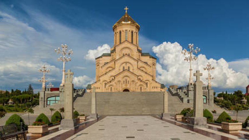 Church slams Georgian president’s call for schools to back protests