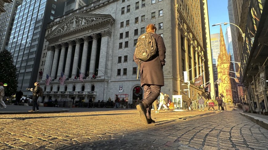 Stock market today: Wall Street points higher as earnings trickle in ahead of Friday's jobs report