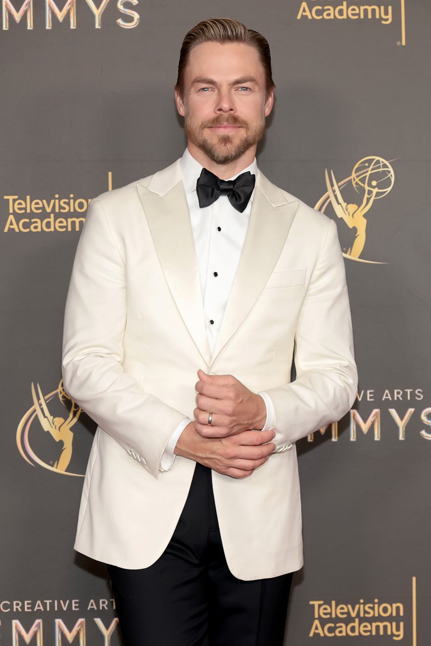 Derek Hough Reveals What He Stole From the ‘Harry Potter’ Set