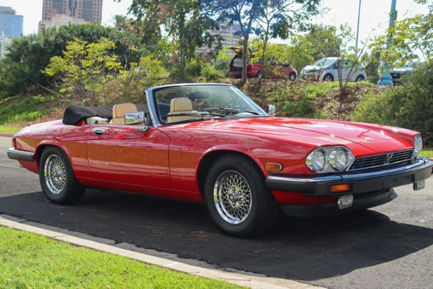 Enjoy Sun And Smooth Performance In The 1990 Jaguar XJS-12