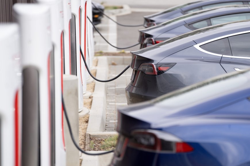 Tesla’s NACS to become official US EV charging standard