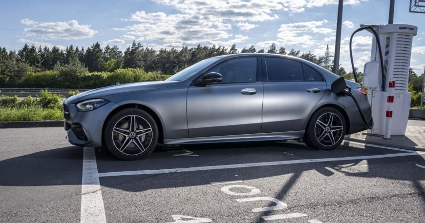 2025 Mercedes-Benz C350e: Plug-in hybrid sedan confirmed for Australia