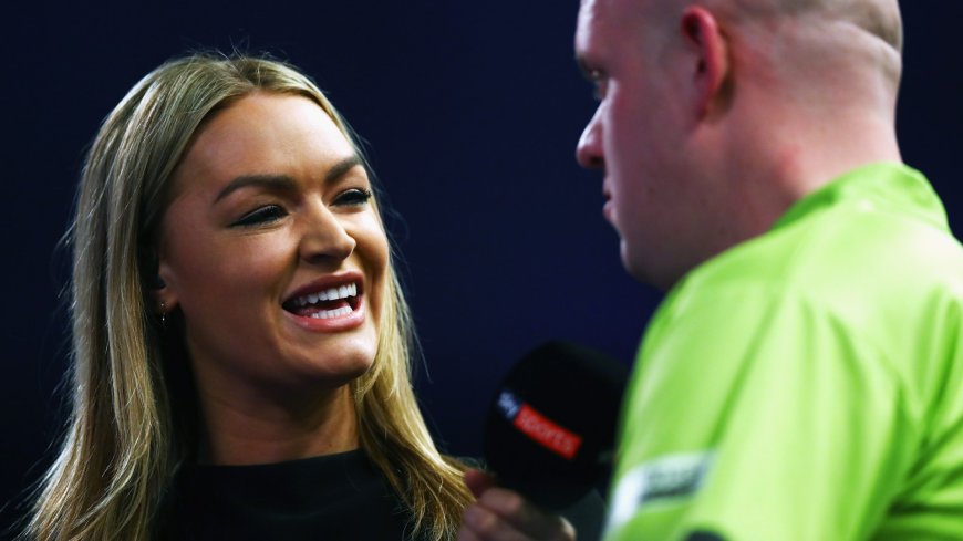 Is Laura Woods at the PDC World Darts Championship this year? talkSPORT alumni replaced by Emma Paton