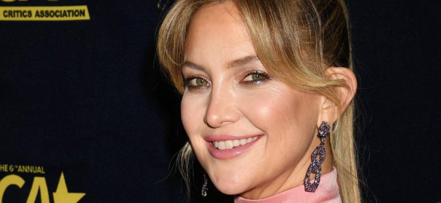 Why Kate Hudson Decorated Her Christmas Tree Alone This Year