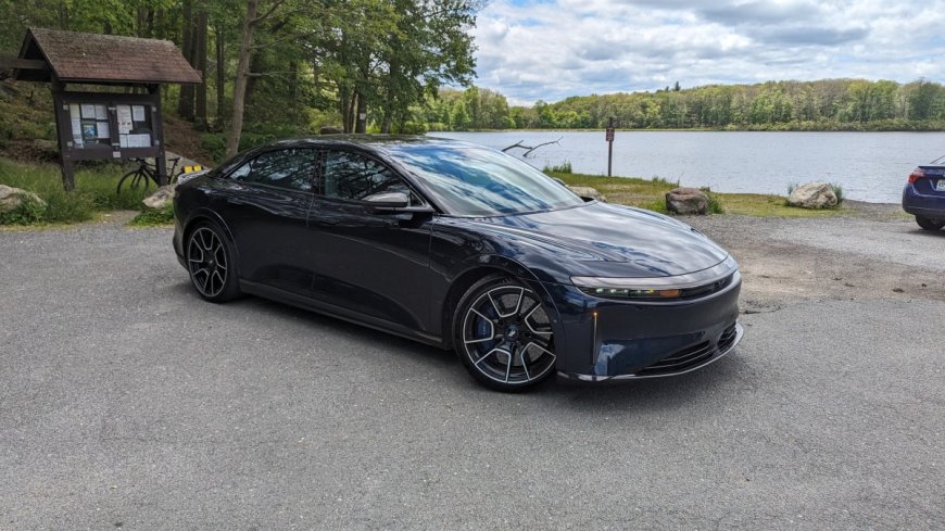 Lucid Air Sapphire is so fast it might just hurt a little