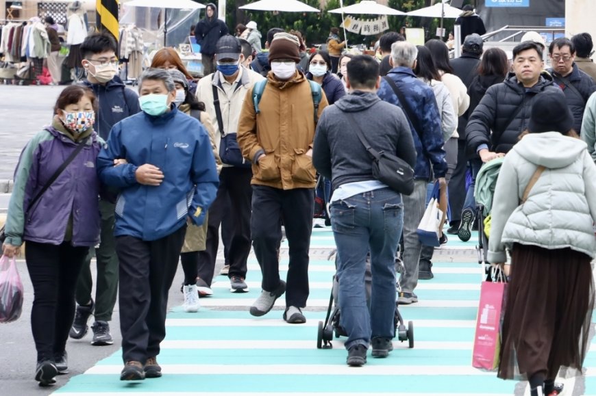 好冷！武嶺下冰霰、太平山現霧淞　「8縣市」今下探10度