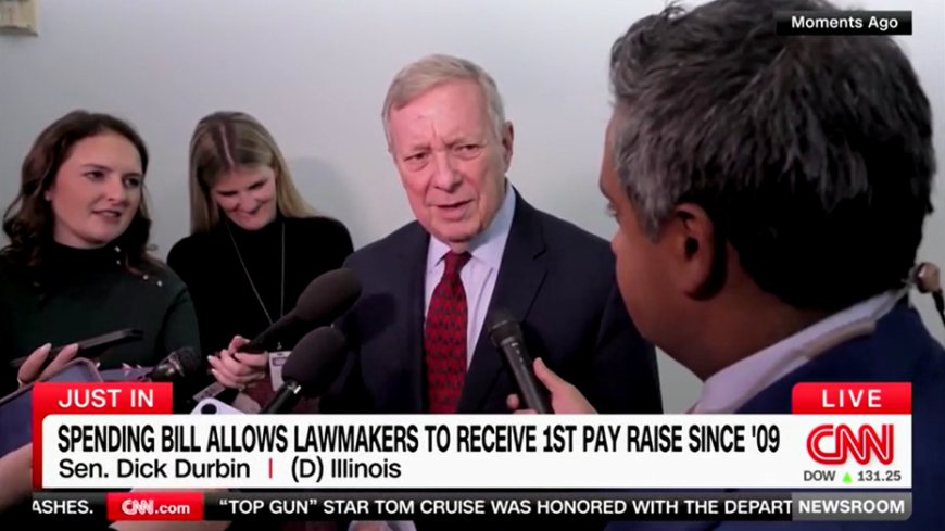 Dem senator clashes with CNN reporter over Congress pay raise: Your paycheck is the same despite low ratings