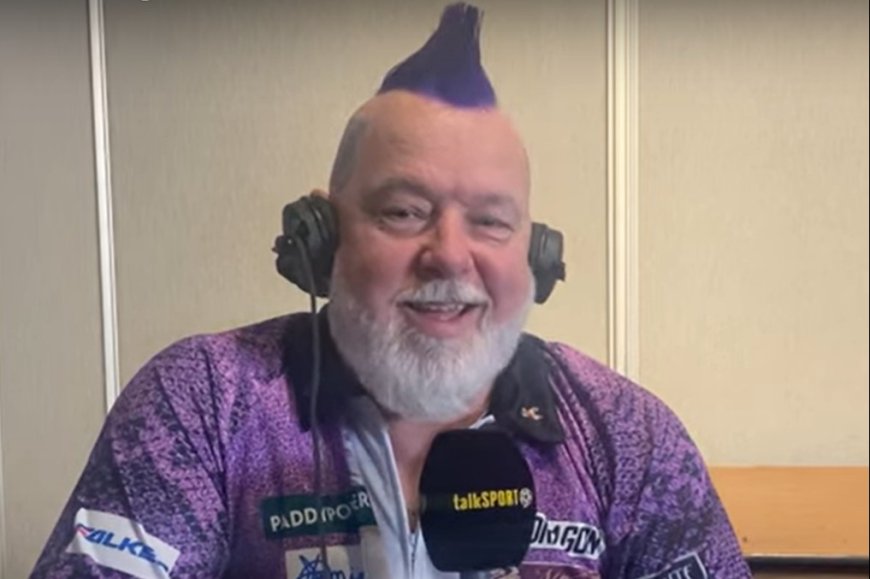 ‘We’ll get you in trouble’ – Peter Wright hilariously delivers cheeky Christmas dinner plans