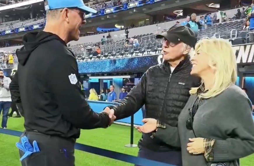 Larry David and Jim Harbaugh share a moment before Chargers biggest game of the season