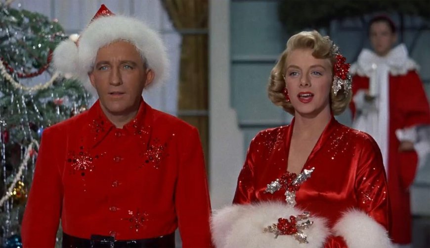 The Best Holiday Movies to Snuggle Up With