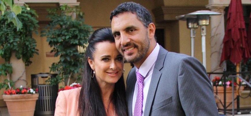 Kyle Richards Is Open To Spending The Holidays With Estranged Husband After Aspen Kissing Rendezvous