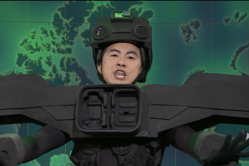 ‘SNL’: Bowen Yang Sings ‘Defying Gravity’ Dressed as New Jersey Drone