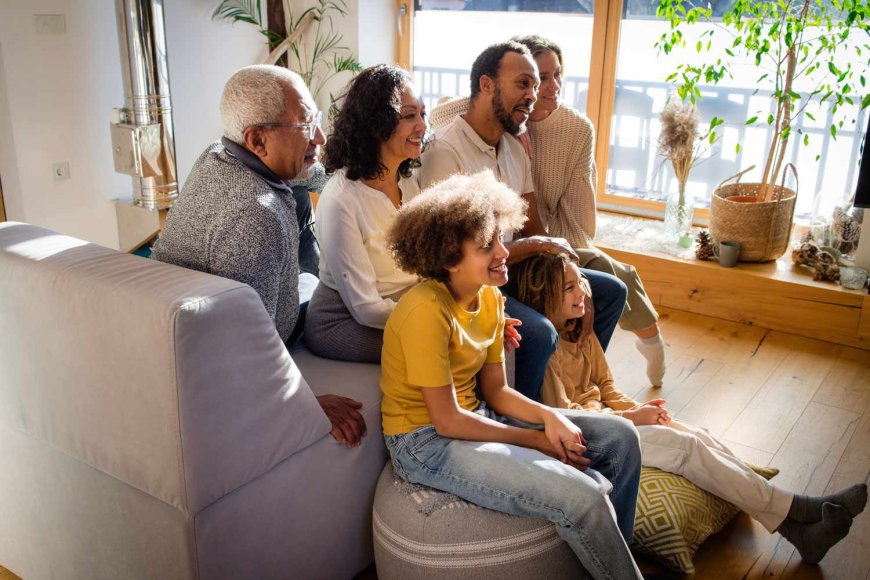 Man Says He Was Left Out of In-Laws' Family Photo Collage — Now He's Left Wondering Why