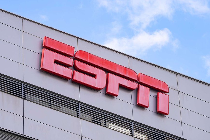 ESPN Anchors Mourn the Loss of SportsCenter Researcher Zach Jones, 41, to Stage 4 Cancer