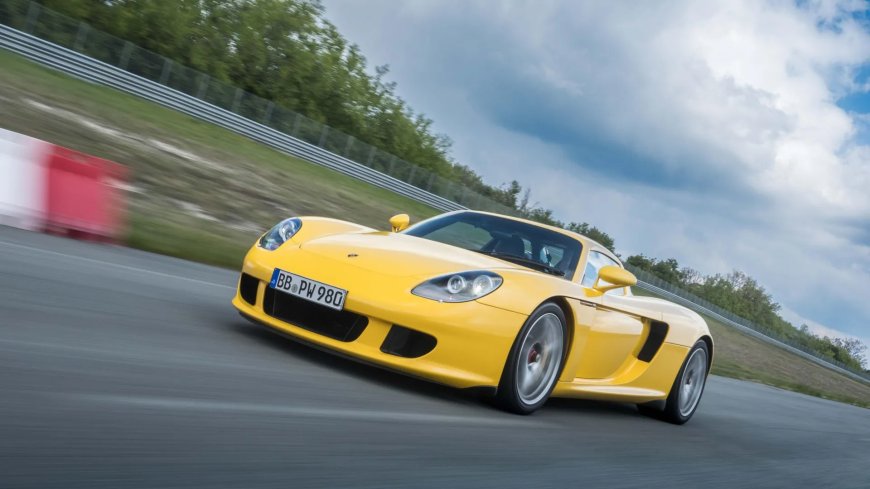 Porsche Carrera GT Slashes Nürburgring Time with Modern Tyres