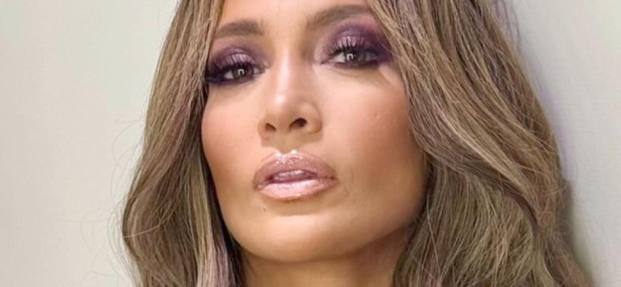 Jennifer Lopez Admits To 'Struggling As A Woman In Relationships'