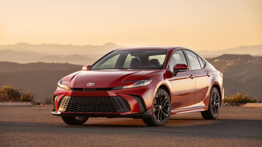 2025 Toyota Camry: The new generation challenges the midsize sedan segment like never before