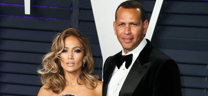 Jennifer Lopez And Alex Rodriguez's Wedding Planner Reveals Bruno Mars' 'Ridiculous' Performance Fee