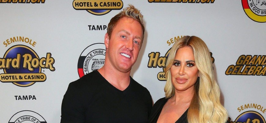 Kim Zolciak & Kroy Biermann's Daughter Shows Off Empty Georgia Mansion After Spending 'Last Christmas'