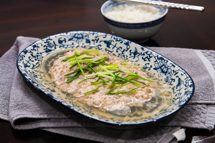 Chinese Salted Fish Meat Patty (咸鱼蒸肉饼)