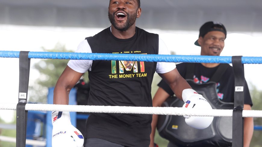 Floyd Mayweather knocked out ‘smack talking’ heavyweight sparring partner in 30 seconds