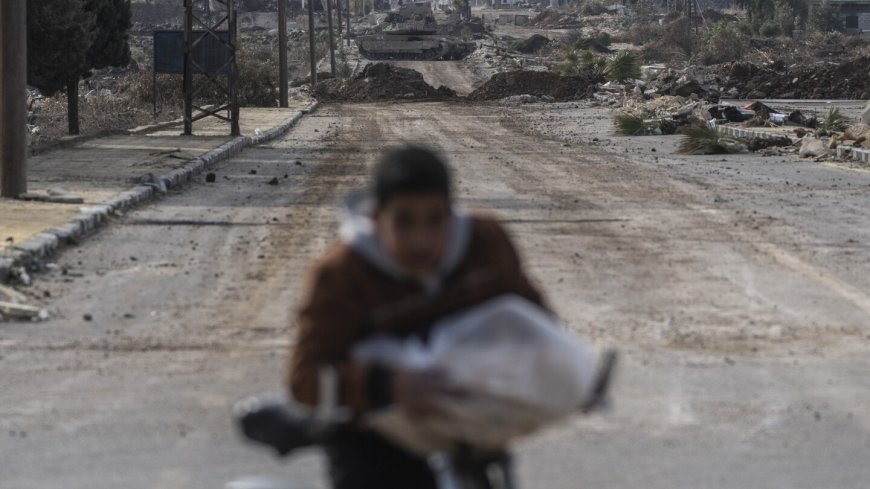 Residents of Syria's Quneitra are frustrated by lack of action to halt Israeli advance