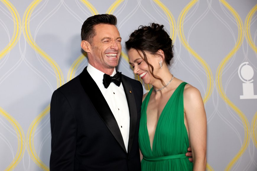 Hugh Jackman and Sutton Foster Confirm Romance With L.A. Date Night