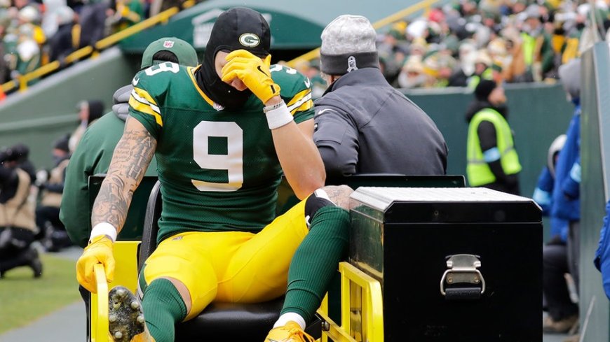 Packers take huge hit on offense before playoffs as star wide receiver suffers knee injury