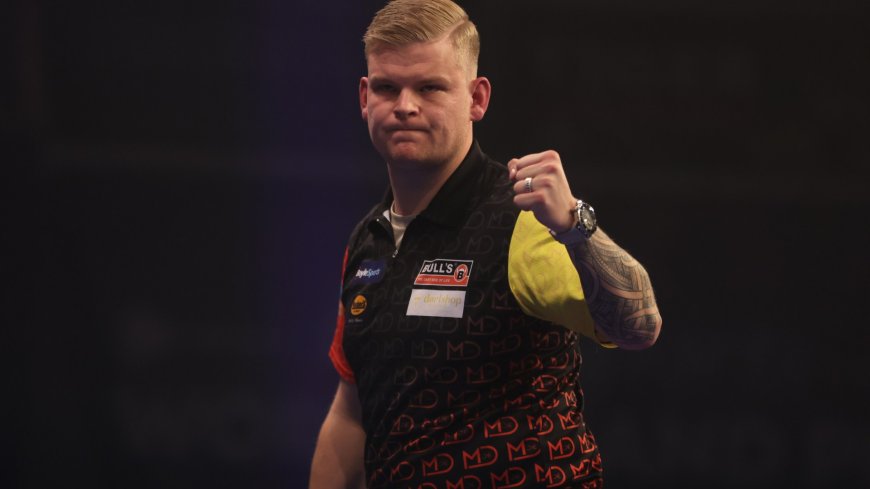 ‘Scandalous’ – Darts star hits out in furious rant after being snubbed in Premier League line-up