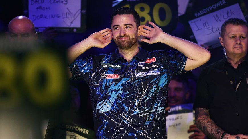 Luke Humphries lands stunning nine-darter in exhibition match with Stephen Bunting