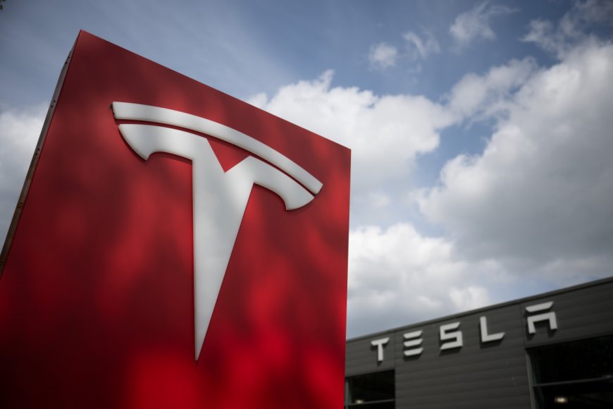 Tesla’s $1 billion payday: How rivals’ EV struggles are a boon for Musk