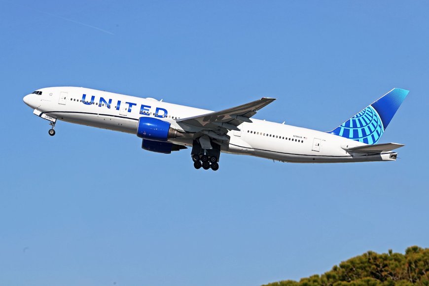 'Intoxicated' United Airlines Passenger Fined $10,000 for Urinating on Seat During Trans-Atlantic Flight