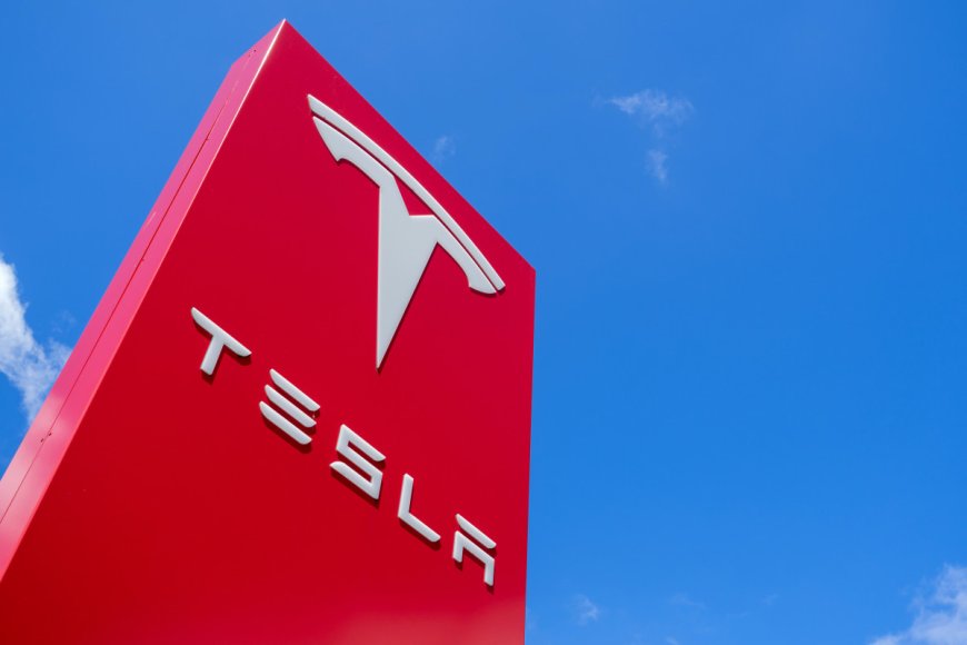 Tesla cashes in on rivals' EV woes