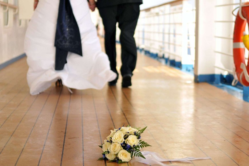 Bride's Sibling Refuses to Attend Her Florida Cruise Wedding Due to ‘Poor Guest Accommodations’