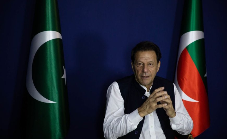 Pakistan Court Sentences Already-Imprisoned Ex-PM Imran Khan and His Wife for Corruption