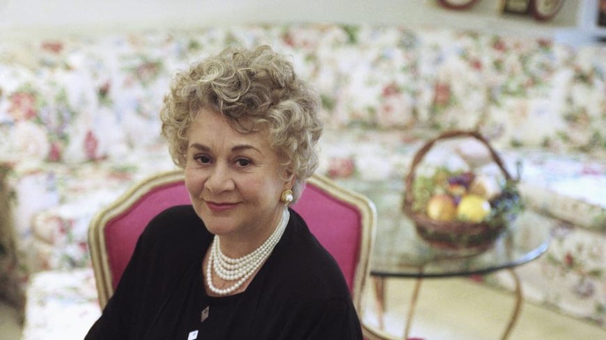 Award-winning British actress Joan Plowright, widow of Laurence Olivier, dead at 95