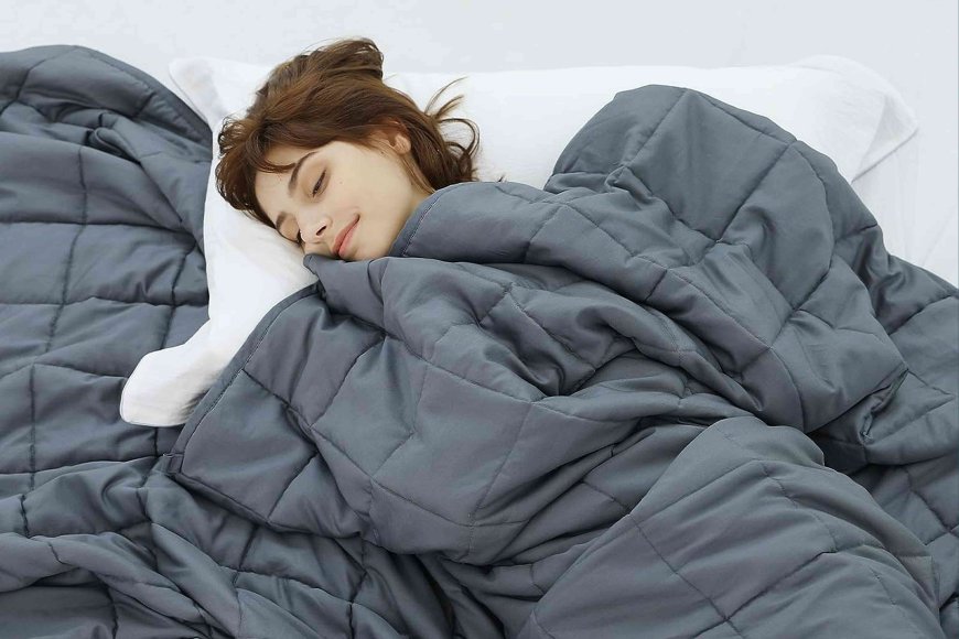 Only Prime Members Can Snag This Weighted Blanket That Helps Shoppers Sleep Through ‘the Entire Night’ for $24