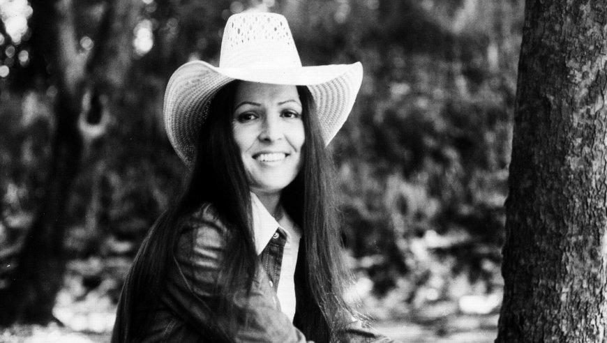 Country Music Star Melba Montgomery Dead at 86