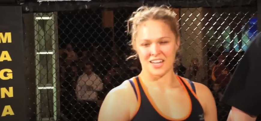 Ronda Rousey took 25 seconds to win stunning MMA debut with painful finish that became UFC signature