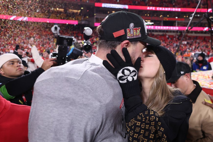 Taylor Swift Kisses and Cuddles Travis Kelce on Field After Chiefs Win